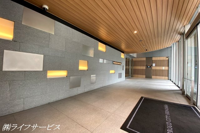 【エントランス】 | プラウドシティ新大阪 | エントランス