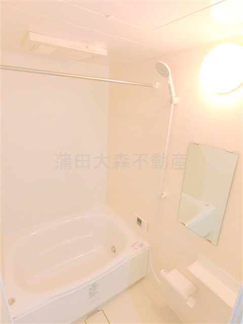 ベルリード西蒲田の浴室|追焚と浴室乾燥機付きのバスルーム　お風呂