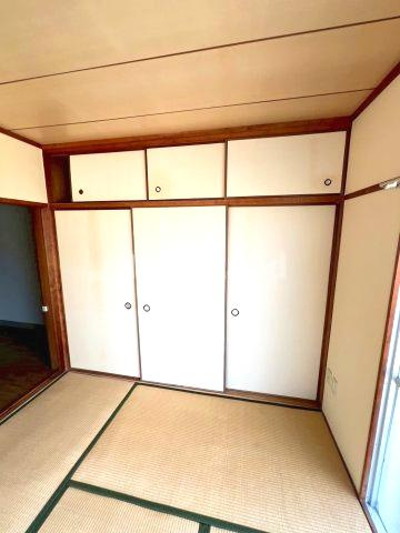 西村グリーンハイツの収納