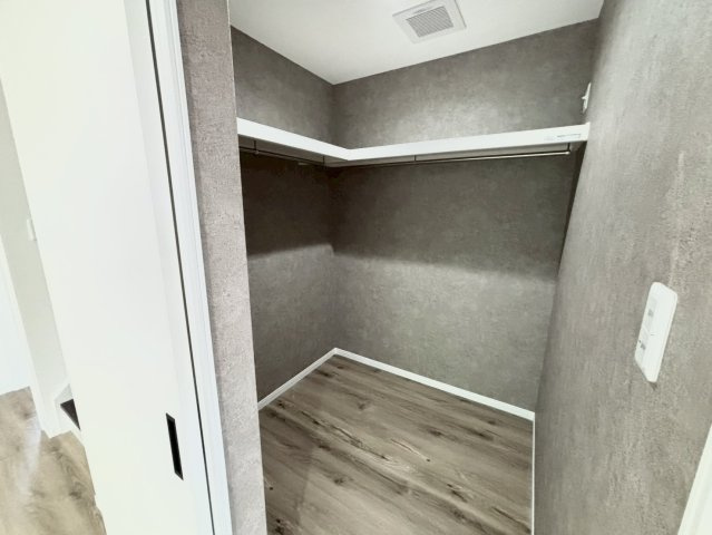 若葉町　新築戸建ての収納