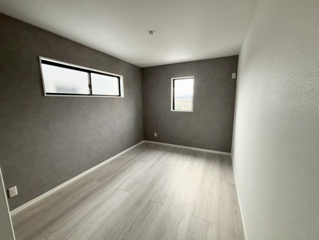 若葉町　新築戸建ての洋室