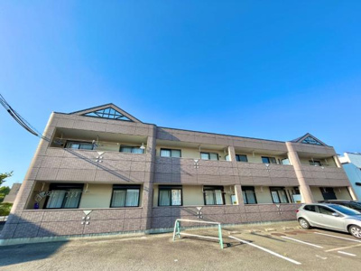 【外観】 | ヴィレッジ名草 | 外観写真（昼）