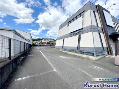 【駐車場】 | 香芝市真美ケ丘ロードサイドテナント