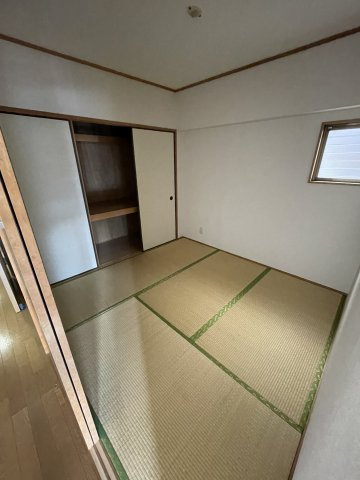 カーサウエムラⅢの和室
