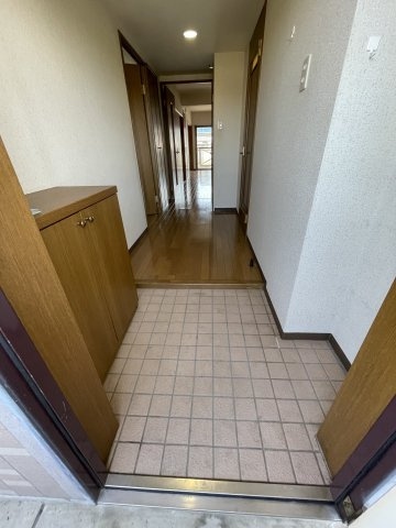 カーサウエムラⅢの玄関