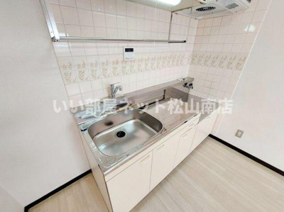 【キッチン】 | マンション南小坂