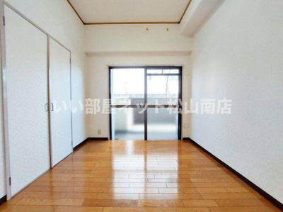 【内装】 | マンション南小坂