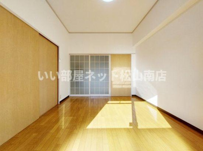 【内装】 | マンション南小坂