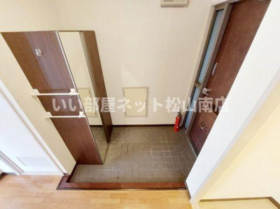 【玄関】 | マンション南小坂