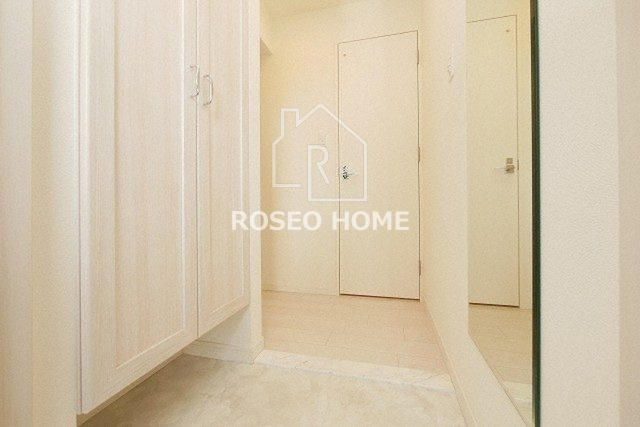 ラドゥセール九条の玄関|同マンション別部屋：参考写真