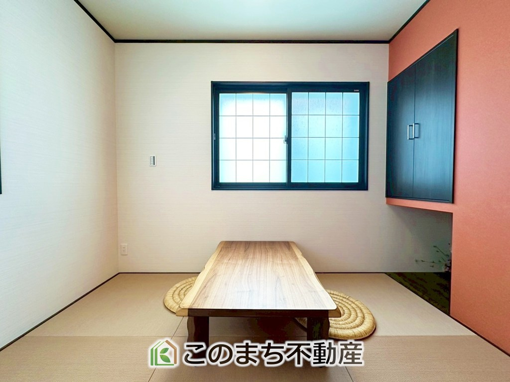 宇都宮市鶴田町　平屋＋モデルハウスの和室|LDKに隣接しており、シーンに合わせて一体利用も可能です♪お子様のお昼寝スペースやプレイルーム・家事室・客間など、多目的にお使いいただけます。
