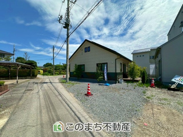 宇都宮市鶴田町　平屋＋モデルハウスの前面道路含む現地写真