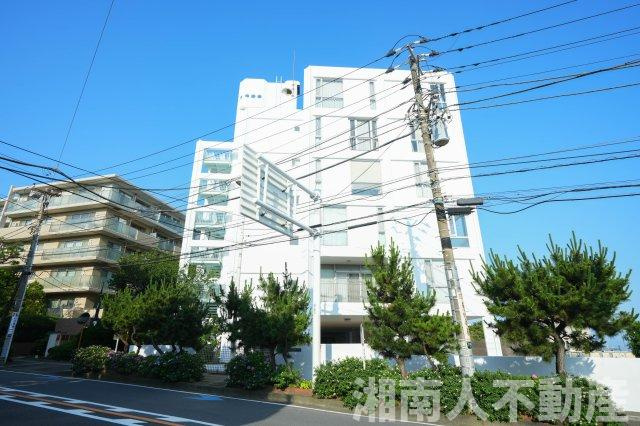 片瀬ロジュマンの外観