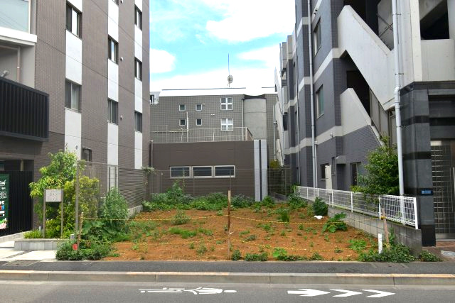 下連雀7丁目・売地の前面道路含む現地写真