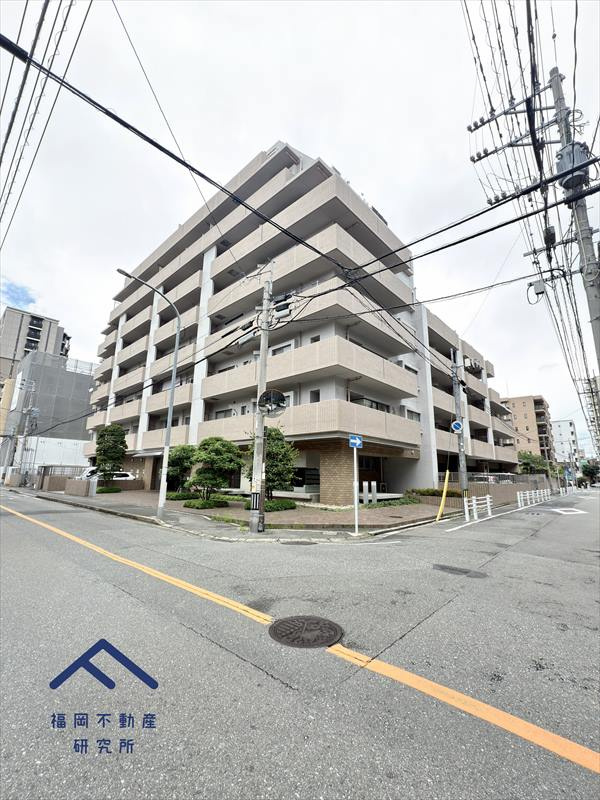 アーティックス大濠の外観