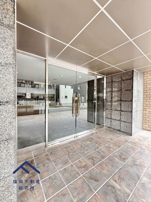 アーティックス大濠のエントランス