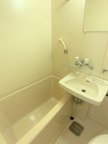 ハイツ若草Ⅱの浴室