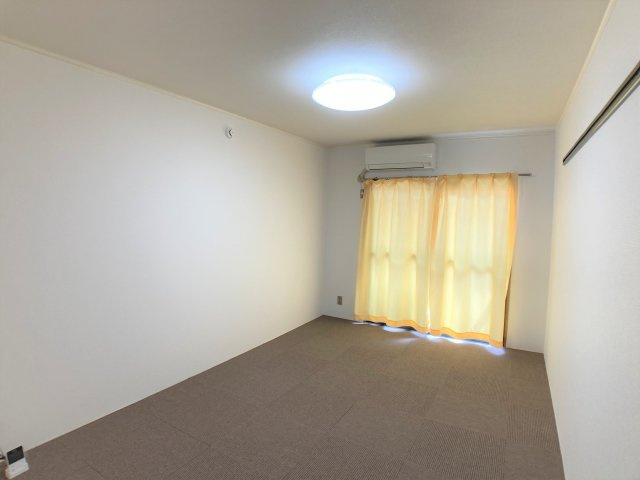 ハイツ若草Ⅱの居間・リビング