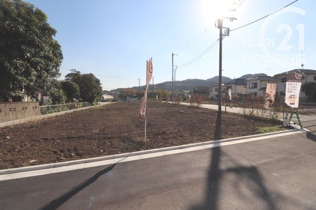 【前面道路含む現地写真】 | あきる野市伊奈　売地　全16区画　15号区 | 小学校まで徒歩約6分！