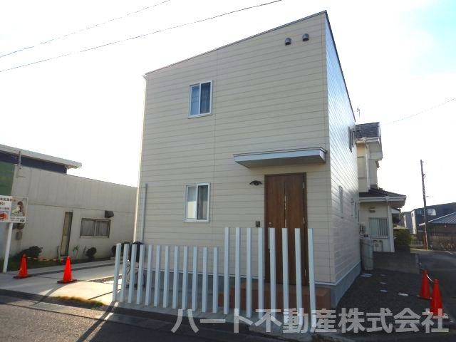 シャルマン・ロコの外観