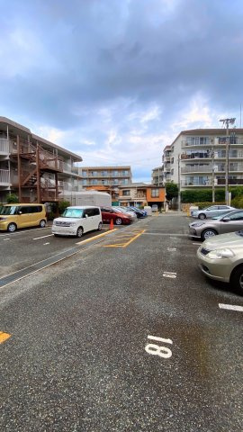 武庫川スカイハイツの駐車場|駐車場