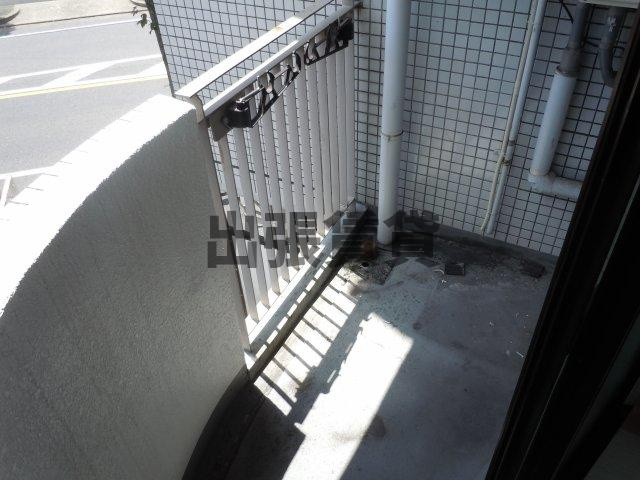 仲介手数料0！！アパートメントロミオのバルコニー