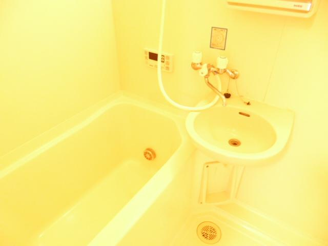 藤栄コーポの浴室