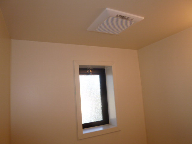 エスポワール都ⅡＤの浴室|窓