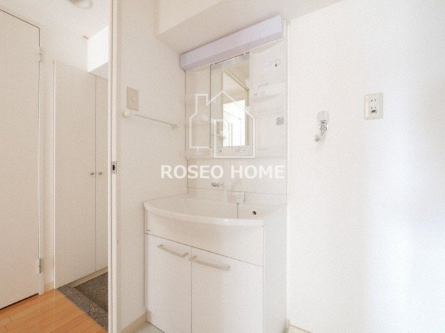 アーデンタワー立売堀の洗面所|同マンション別部屋：参考写真