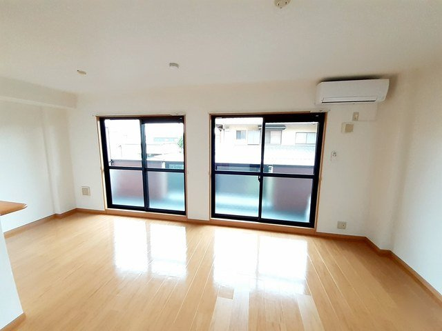 メゾン・アルカンシエルの居間・リビング