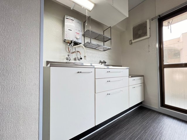 コーポラス摂津のキッチン