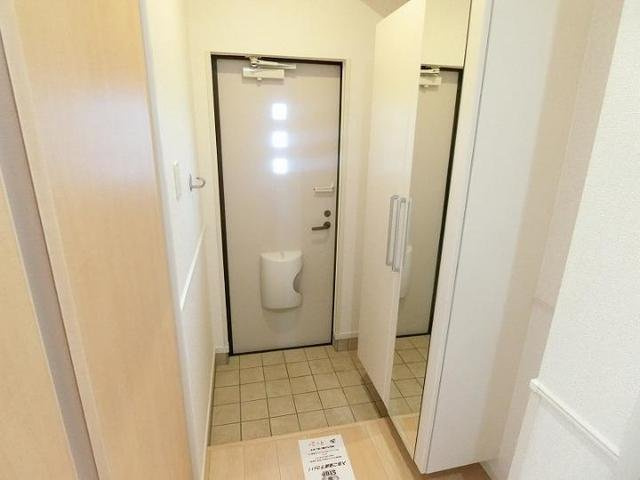 ツイル　フィールドの玄関