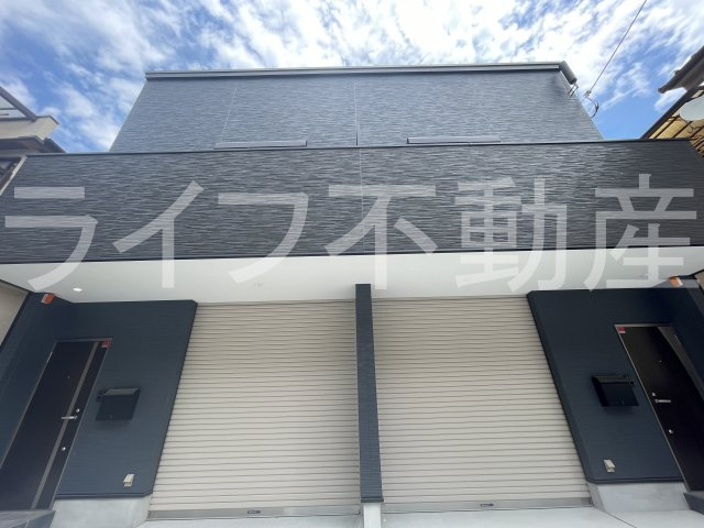 東大阪市テラスハウスの外観|おしゃれな外観です