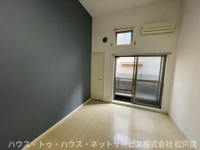 グランルージュＮ馬橋の寝室