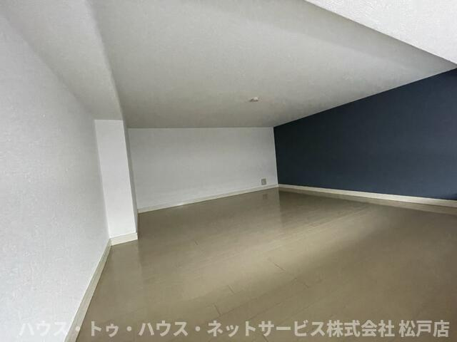 グランルージュＮ馬橋の寝室