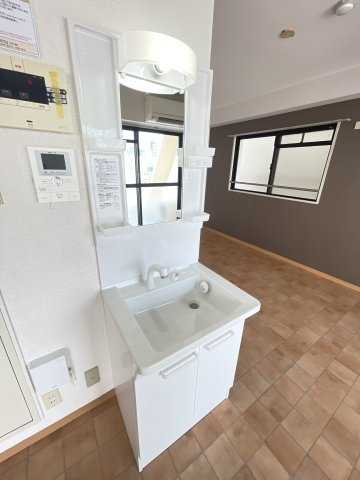 シャトゥソフィアの独立洗面台