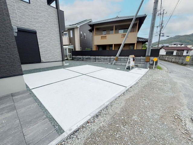 久留米市高良内町18号地の駐車場