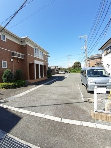 サンセールＢの駐車場