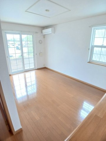 サンセールＢの居間・リビング