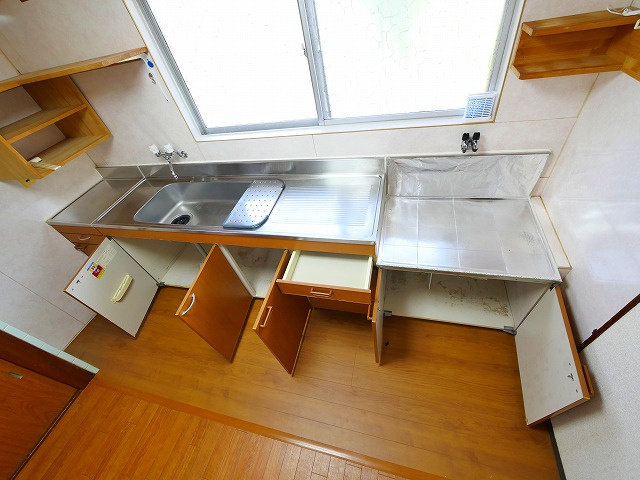 鳥見町　安川貸家のキッチン