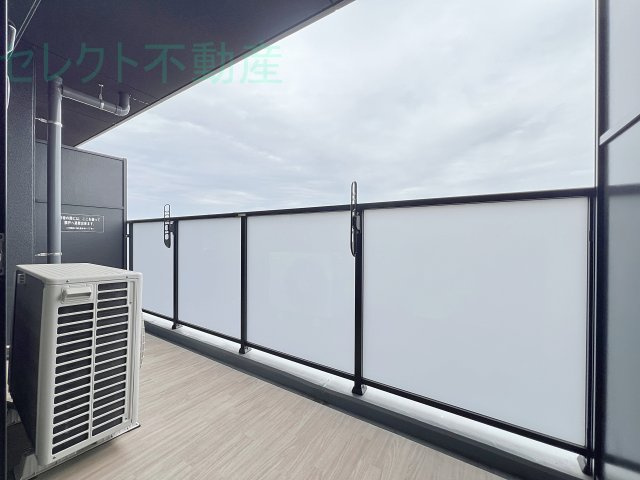 ディアレイシャス矢場町のバルコニー