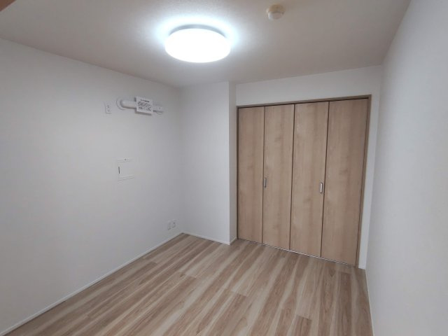 【洋室】リヴァージュ高林 