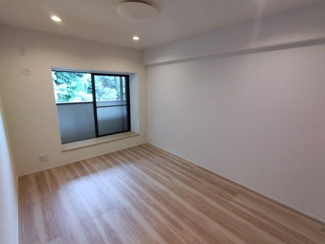 【洋室】リヴァージュ高林 