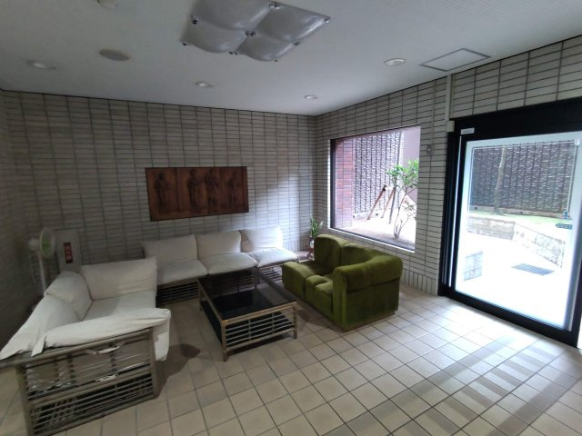 【エントランス】リヴァージュ高林 