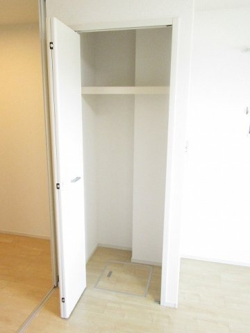 グランド　ソレイユ壱番館の収納