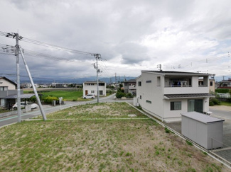 【展望】 | 2階5.25帖北側の洋室から北側を望む