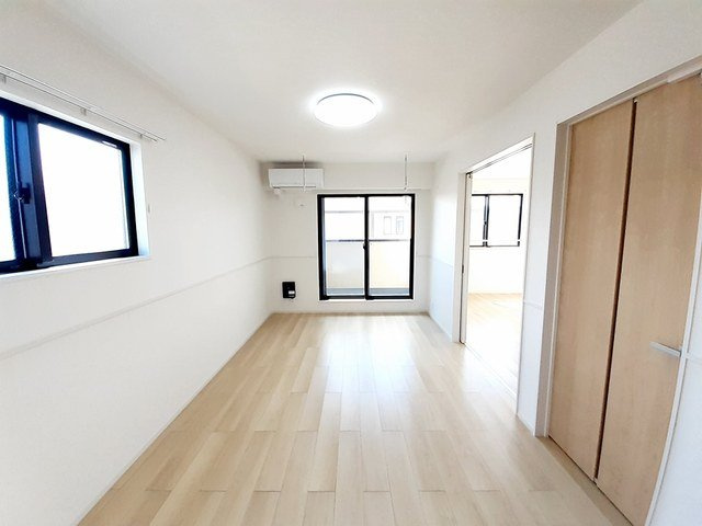 サンライズ　ワン　Ａの居間・リビング