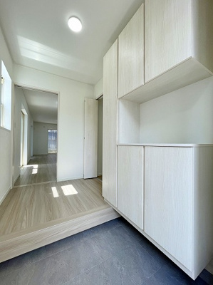 【玄関】 | 大和郡山市小泉町【リフォーム済】