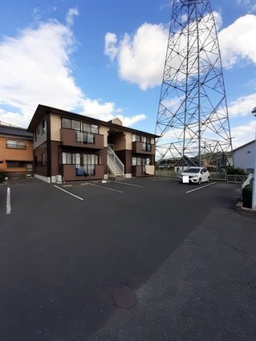 メゾングランデＢの駐車場