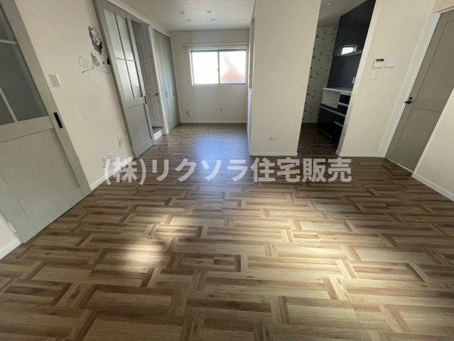 田口1丁目　中古一戸建てのダイニング|LDK18.0帖　床暖房付き
■物件内覧・資金計画相談・住宅ローン相談、リフォーム相談、お問合せ受付中■
※当日・翌日のご内覧、ご相談はお電話でのお問合せがスムーズです！